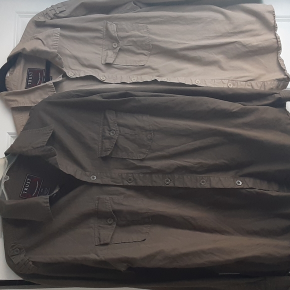 2 button down front pocket shirts - Picture 1 of 5